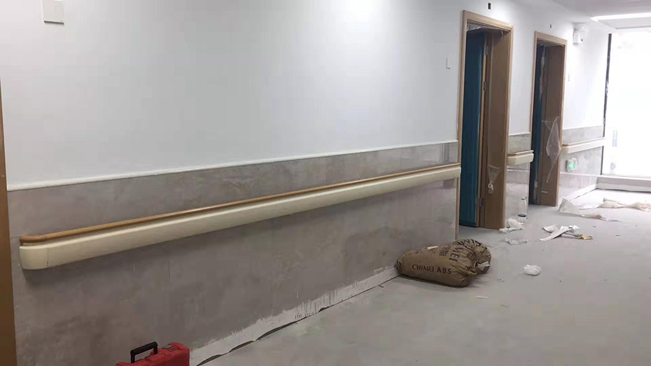 清潔防撞扶手的時候應該注意什么？