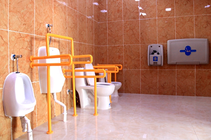 青海旅游實施“廁所革命”，衛(wèi)生間扶手凸顯檔次