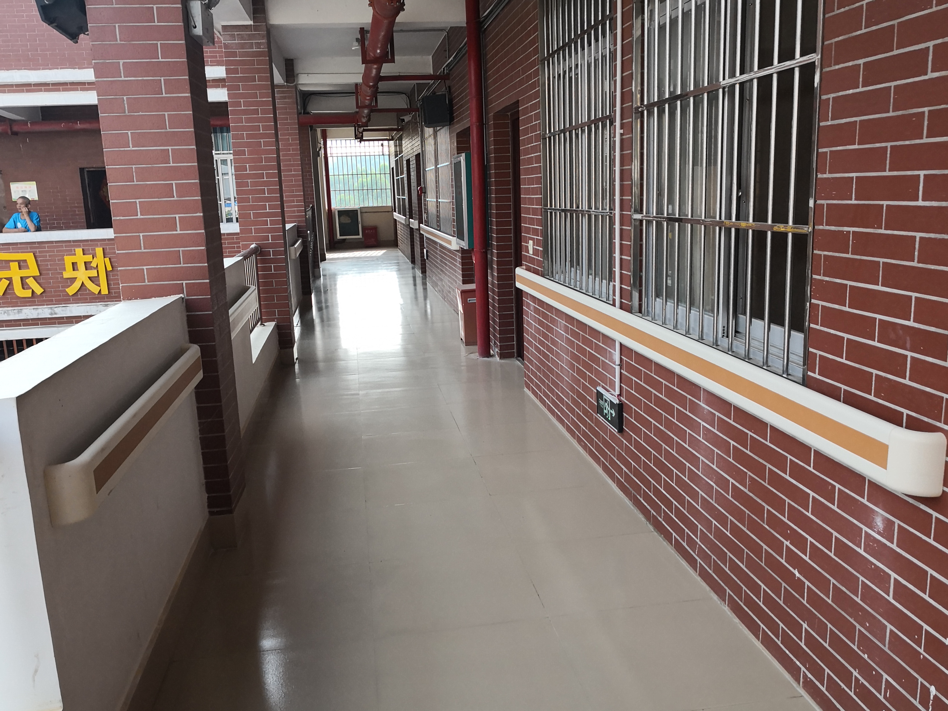 醫(yī)用防撞扶手的優(yōu)點有哪些呢? 安裝防撞扶手的流程是什么？