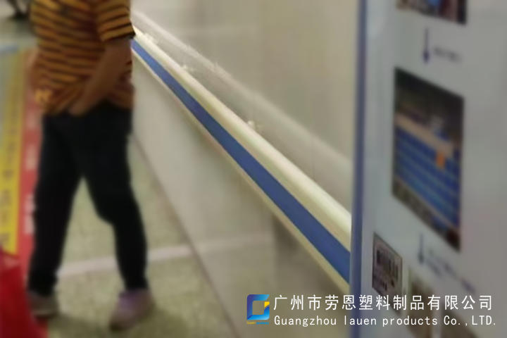 【福建福州】絕佳性價(jià)比，防撞扶手安裝效果一看就知道