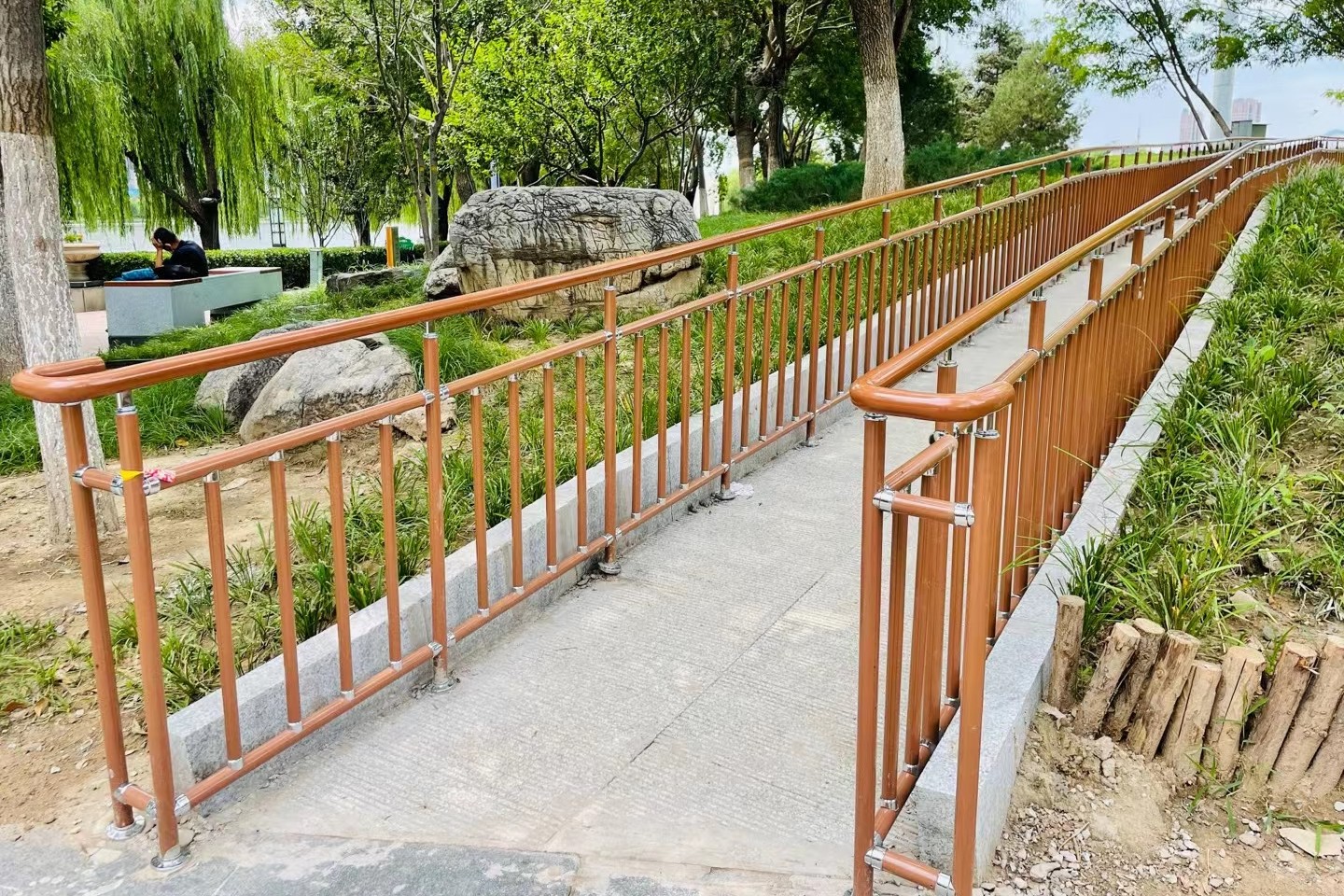 別家的樓梯護欄好不好我不知道？勞恩家的樓梯樹脂護欄一定好